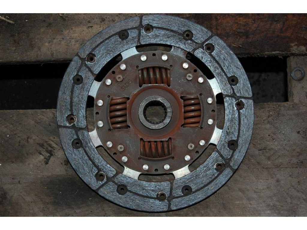 Диск сцепления MAZDA 3 BK 03-08