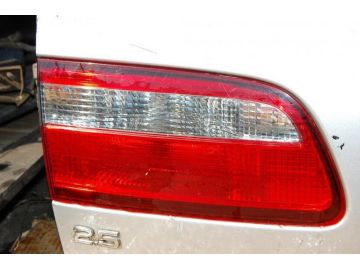 Ліхтар внутрішній задн. лів. TOYOTA CAMRY 20 96-02
