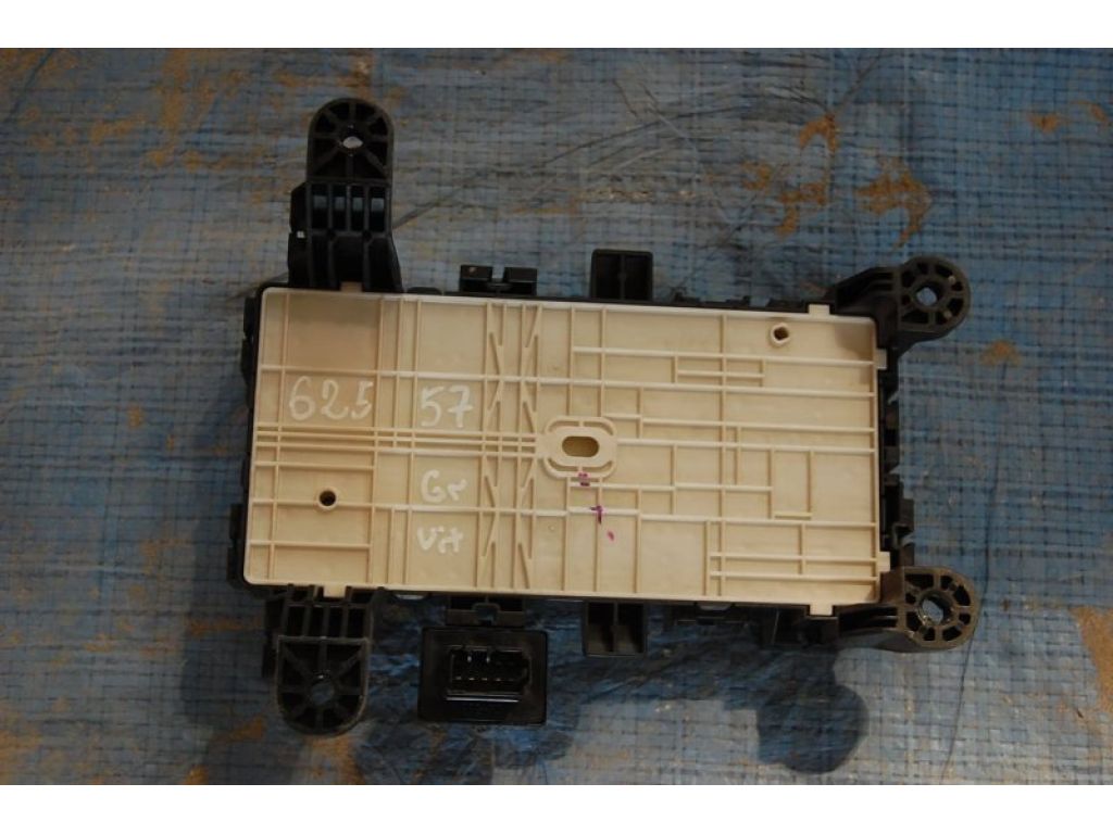 36710-64J00 | Блок запобіжників салон SUZUKI GRAND VITARA 05-15 - Фото 2