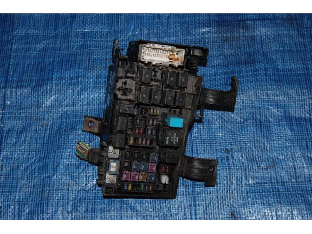 GR6A-66-760 | Блок предохранителей моторный отсек MAZDA 6 GG 02-07