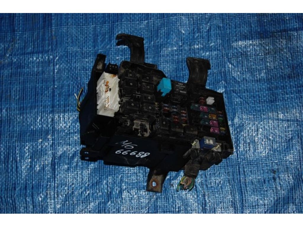 GR6A-66-760 | Блок предохранителей моторный отсек MAZDA 6 GG 02-07 - Фото 2