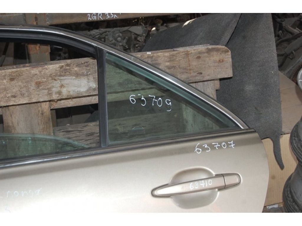 68124-33060 | Скло дверей глухе задн. лів. TOYOTA CAMRY 40 06-11