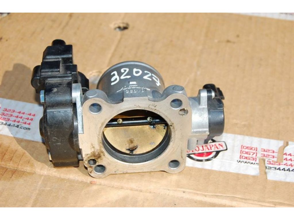 22030-26010 | Дросельна заслінка TOYOTA LAND CRUISER 200 08-21