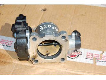 Дросельна заслінка TOYOTA LAND CRUISER 200 08-21
