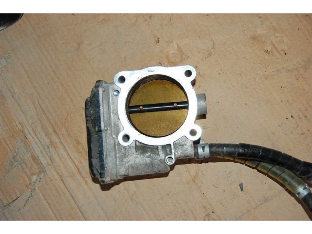 22030-31030 | Дросельна заслінка TOYOTA CAMRY 40 06-11