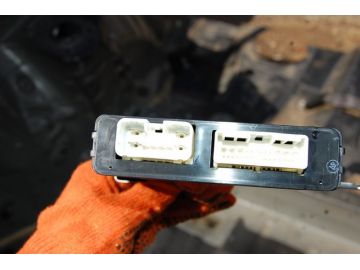 Блок керування центральним замком LEXUS RX300/330/350/400 03-09