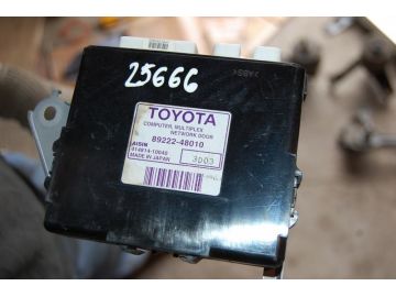 Блок керування центральним замком LEXUS RX300/330/350/400 03-09