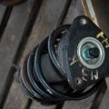 Амортизатор передн. прав. MAZDA 3 BL 09-13 - Прев'ю 2