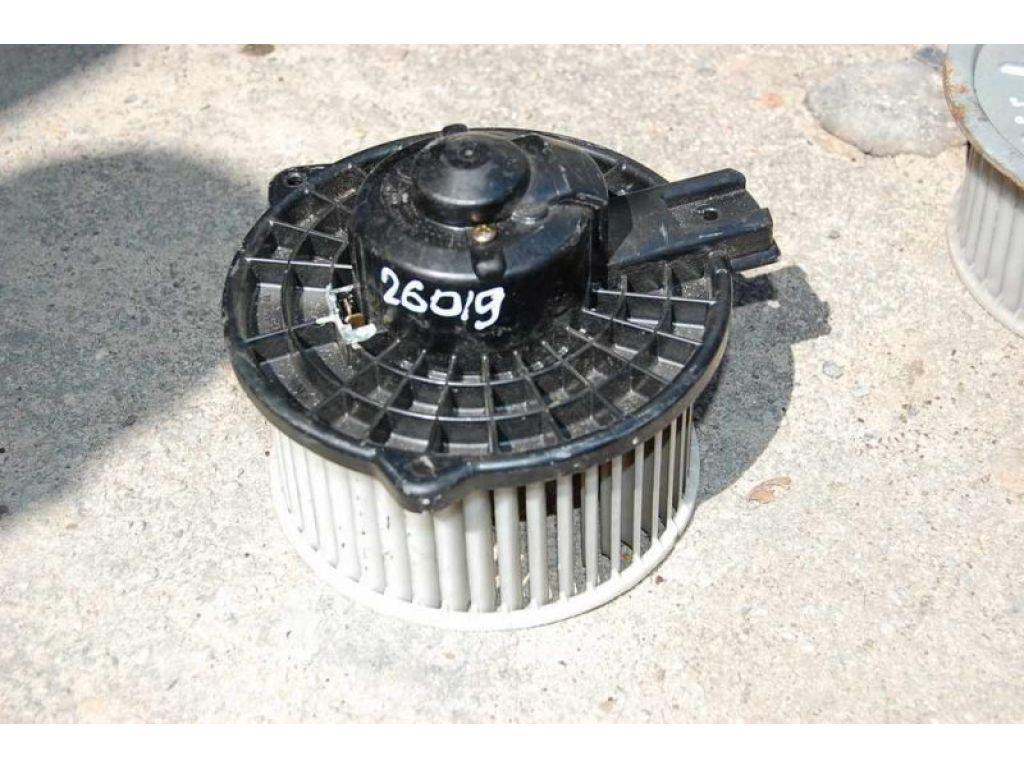 GJ6A-61-B10 | Моторчик пічки MAZDA 6 GG 02-07