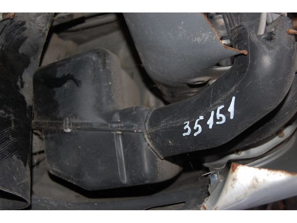 Резонатор воздушного фильтра SUBARU LEGACY 94-98 BG/BD