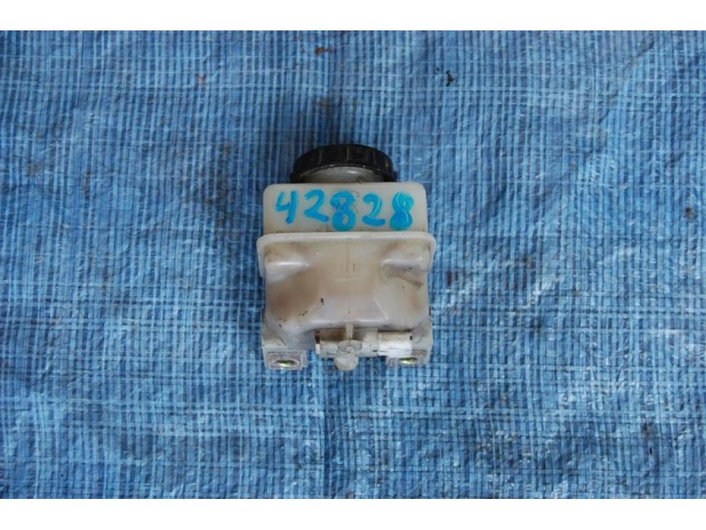 46090-CA000 | Бачок головного гальмівного циліндра NISSAN MURANO Z50 02-07