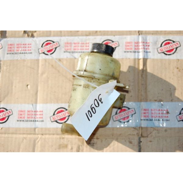 Бачок гідропідсилювача керма MAZDA 323 BJ 98-2003 GE6S-32-690 — 2