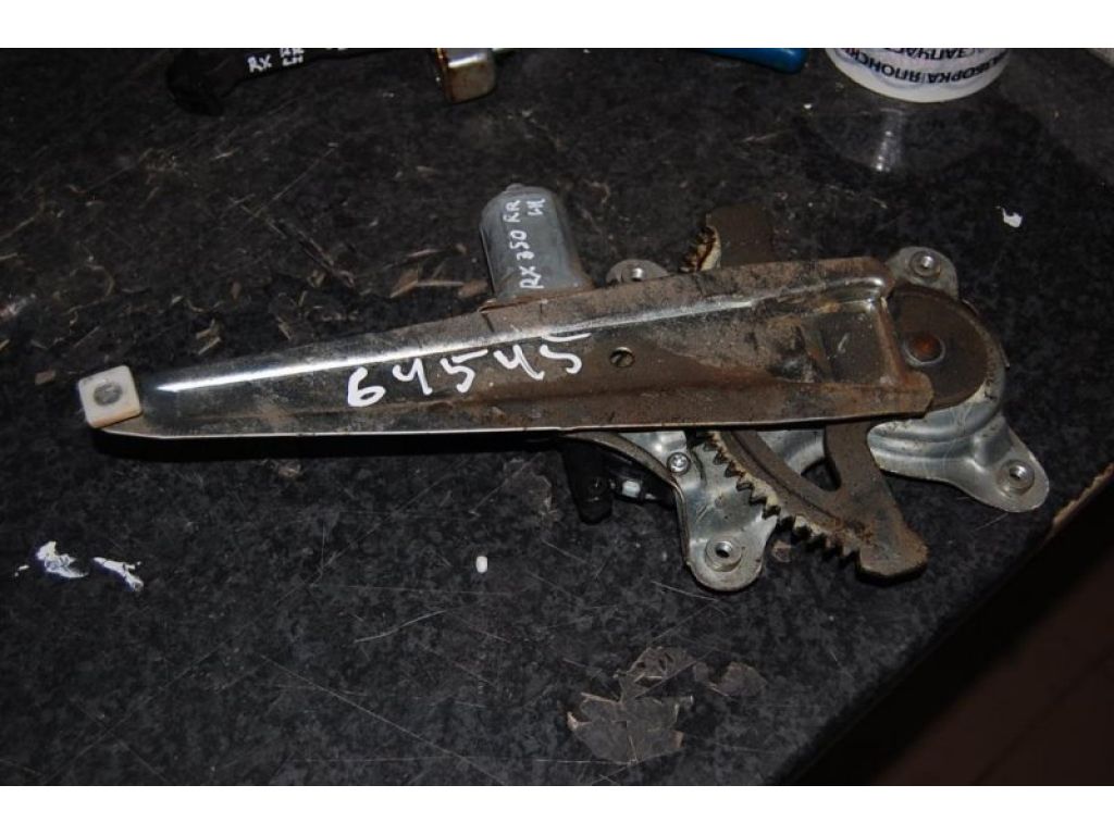 69803-33030 | Стеклоподъемник задн. лев. LEXUS RX300/330/350/400 03-09