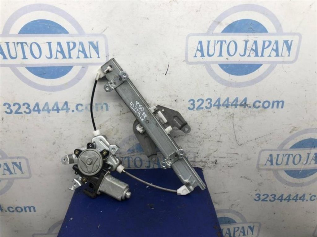 82721-CA000 | Стеклоподъемник задн. лев. NISSAN MURANO Z50 02-07