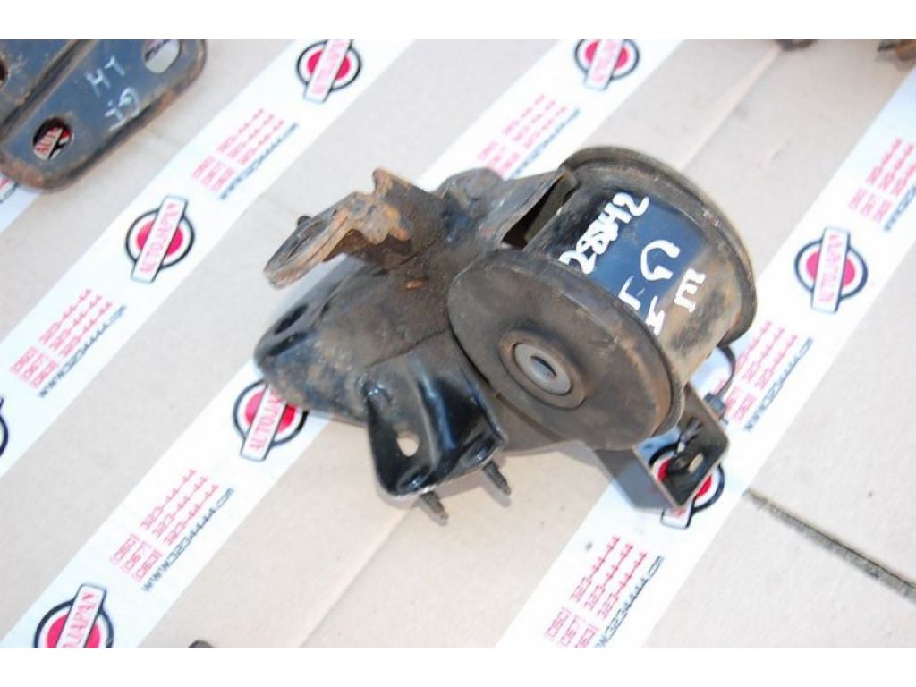 GE6T-39-070A | Подушка двигуна лів. MAZDA 626 GE 91-97