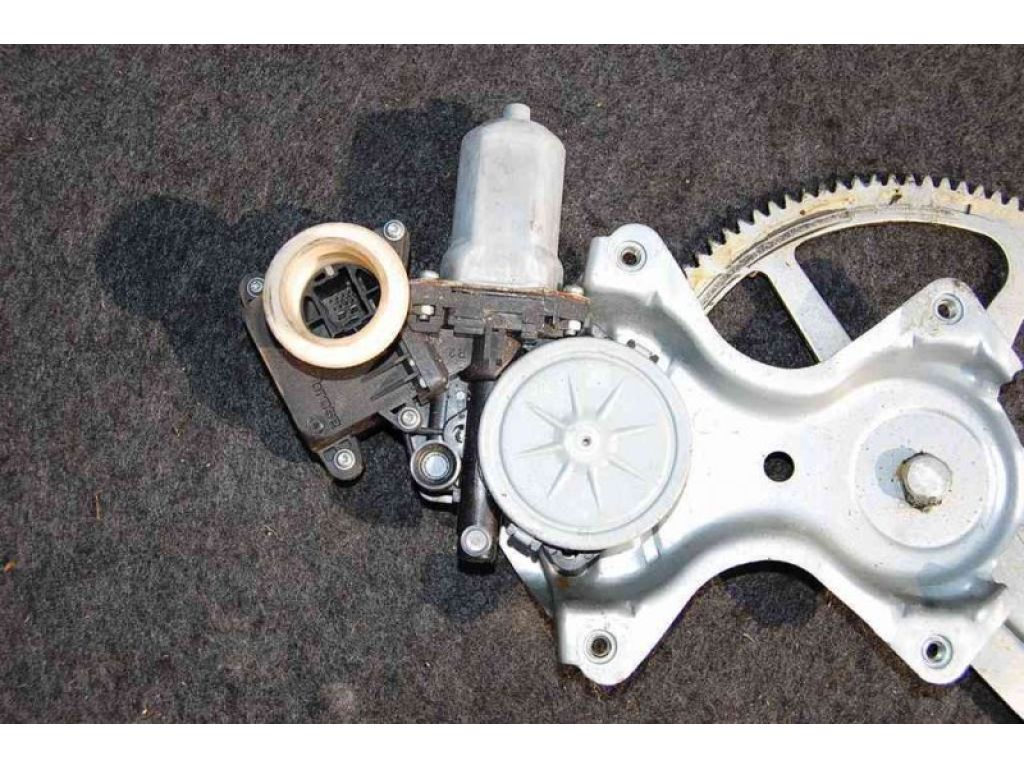 69801-33060 | Склопідйомник передн. прав. TOYOTA CAMRY 40 06-11