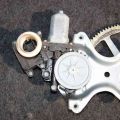 69801-33060 | Склопідйомник передн. прав. TOYOTA CAMRY 40 06-11