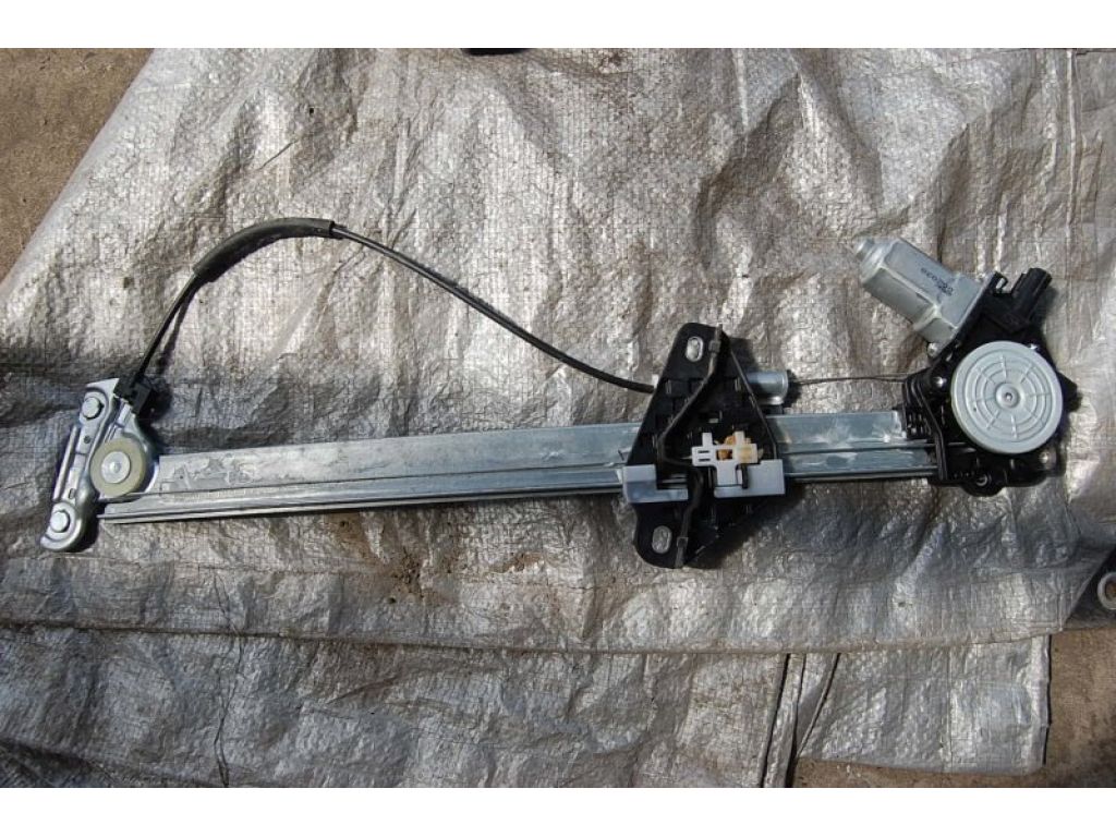 72210-TL0-003 | Склопідйомник передн. прав. HONDA ACCORD CU8 / TSX 08-14