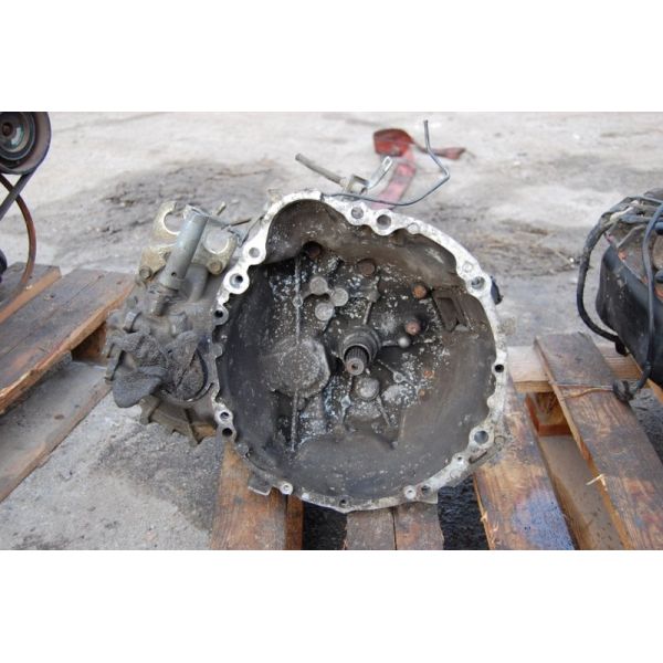 МКПП TOYOTA COROLLA E90 87-91