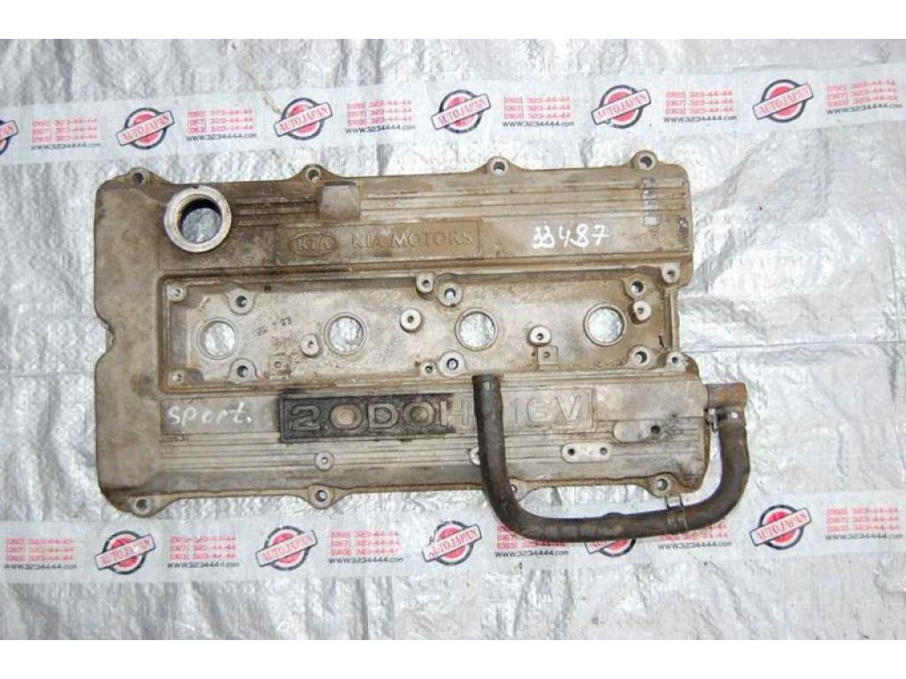 0K013-10220A | Кришка клапанна KIA SPORTAGE JA 93-04
