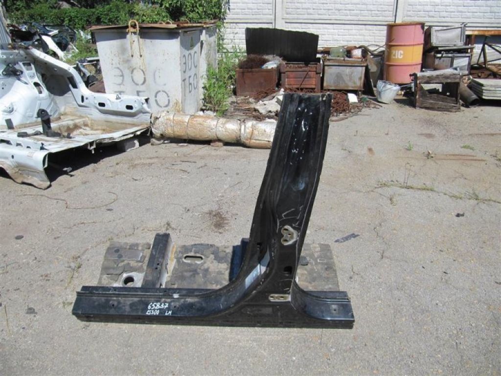 61312-33070 | Стойка кузова средняя лев. LEXUS ES350 06-12