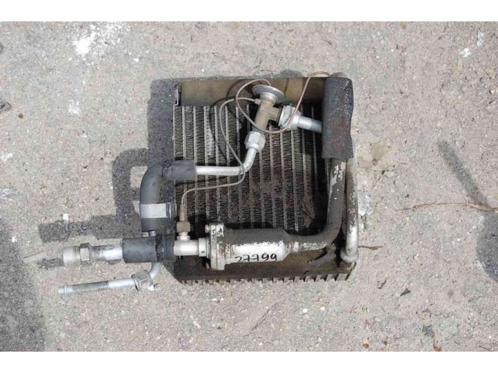 Випарник кондиціонера MAZDA 929 HB 81-86