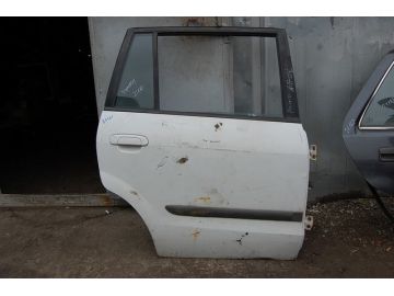 Двері задн. прав. MAZDA PREMACY 98-03