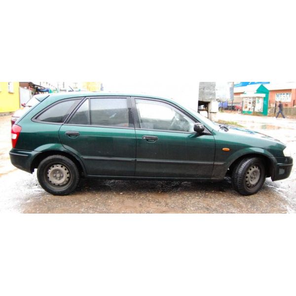 Двері задні праві MAZDA 323 BJ 98-2003 BJ3D-72-020E