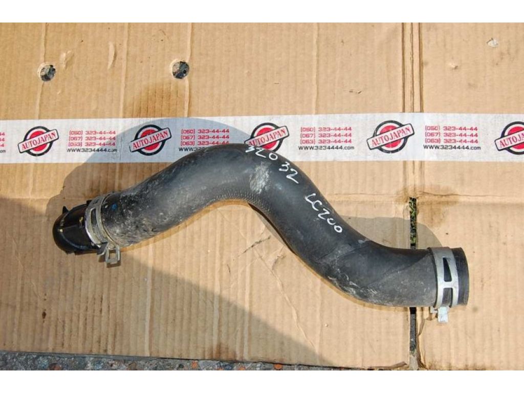 Патрубок системы охлаждения TOYOTA LAND CRUISER 200 08-21
