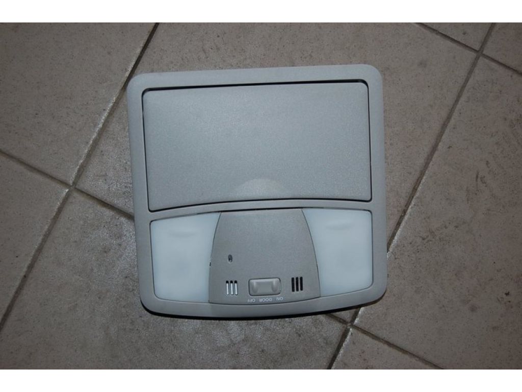 26430-1LA2A | Плафон салона NISSAN LEAF 10-17