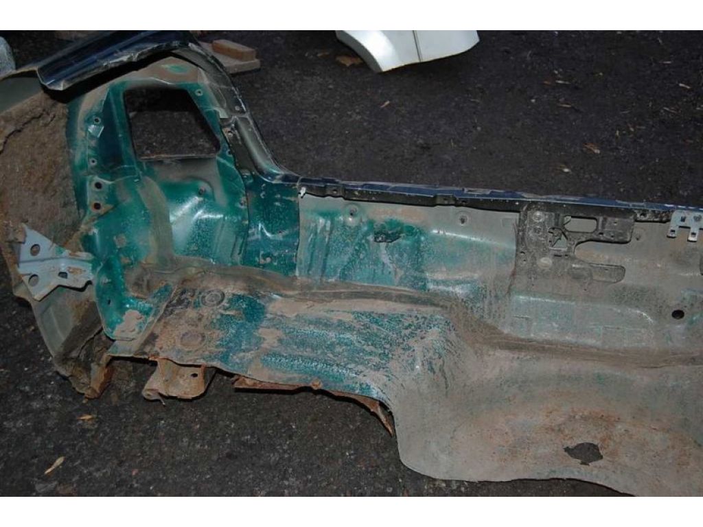 Задня панель кузова NISSAN MAXIMA A32 94-99