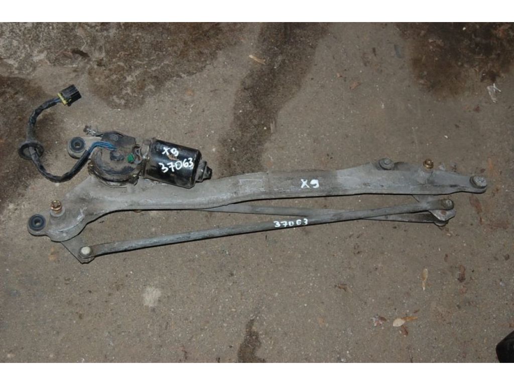 Трапеція склоочисників MAZDA XEDOS 9 X9 (TA) 93-02