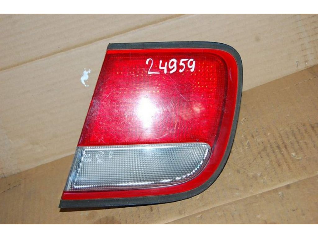 8BT2-51-380 | Ліхтар внутрішній задн. прав. MAZDA XEDOS 9 X9 (TA) 93-02