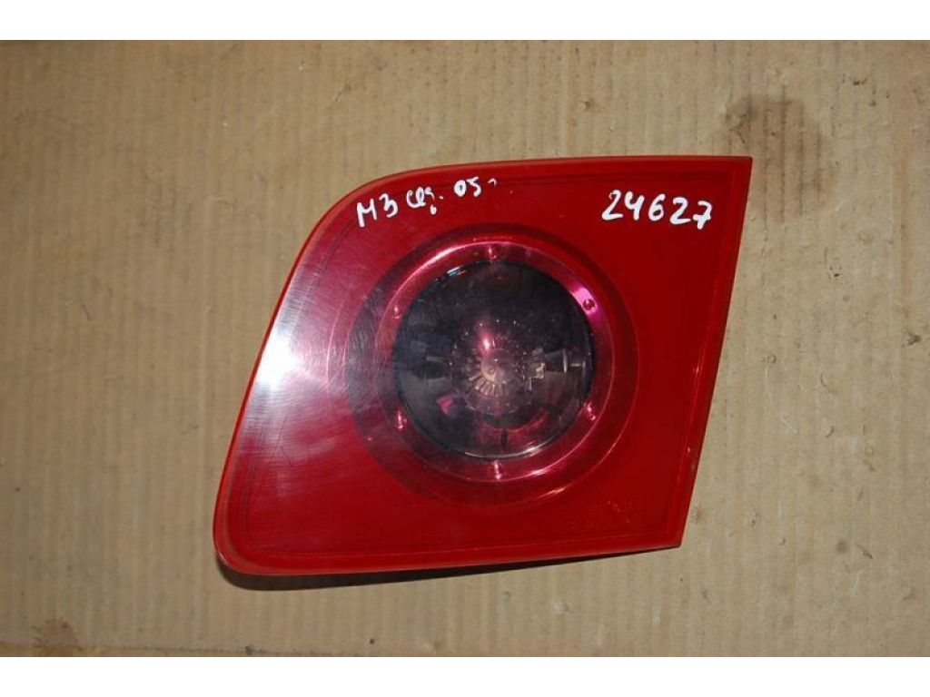 Фонарь внутренний задн. прав. MAZDA 3 BK 03-08