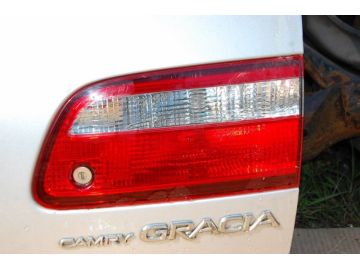 Ліхтар внутрішній задн. прав. TOYOTA CAMRY 20 96-02