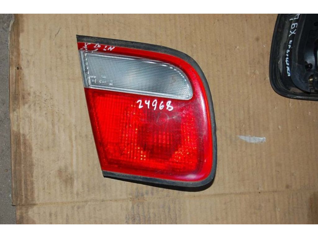 8BT1-51-390 | Фонарь внутренний задн. лев. MAZDA XEDOS 9 X9 (TA) 93-02