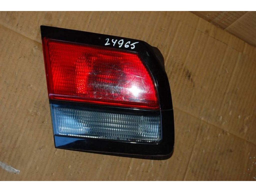 GE6T-51-3G0B | Ліхтар внутрішній задн. лів. MAZDA 626 GF 97-02