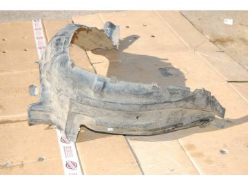 Підкрилок передн. прав. MAZDA 626 GD 87-91