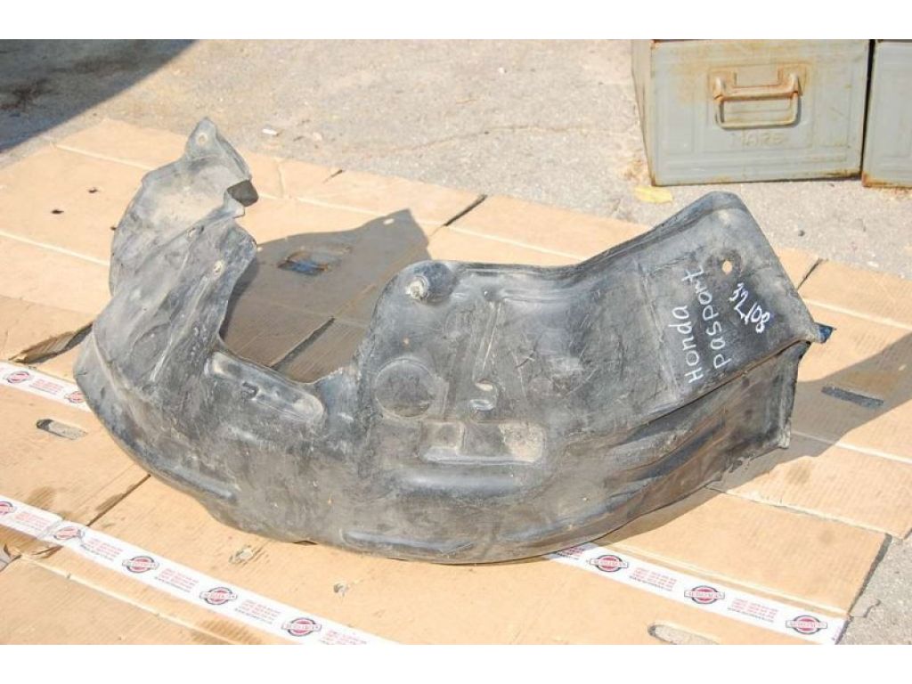 Підкрилок передн. лів. HONDA PASSPORT 93-02