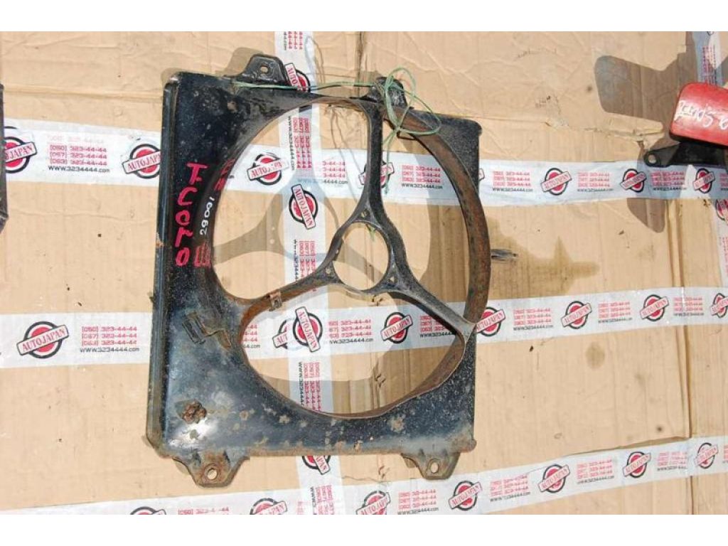 1671164301 | Диффузор вентилятора основного радиатора TOYOTA COROLLA E100 91-95