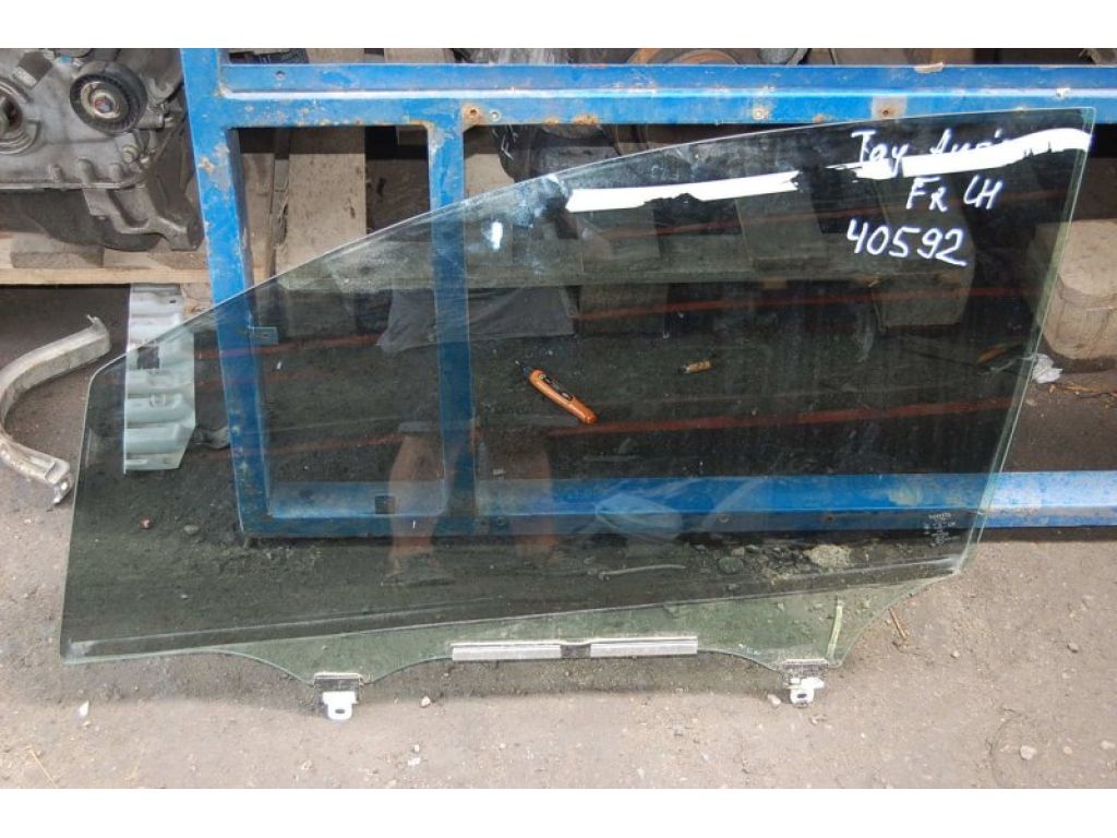 68102-02230 | Стекло двери передн. лев. TOYOTA AURIS 06-12
