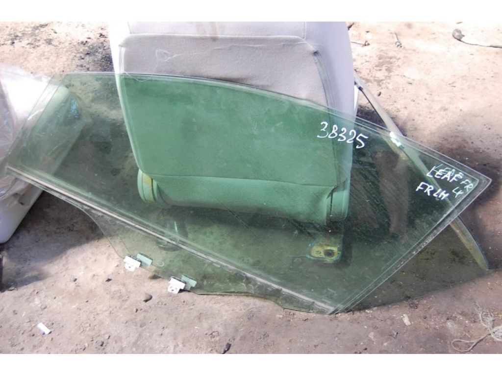 80301-3NA5A | Скло дверей передн. лів. NISSAN LEAF 10-17