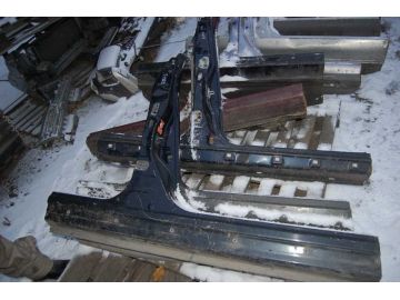 Стойка кузова средняя прав. NISSAN TEANA J31 03-07