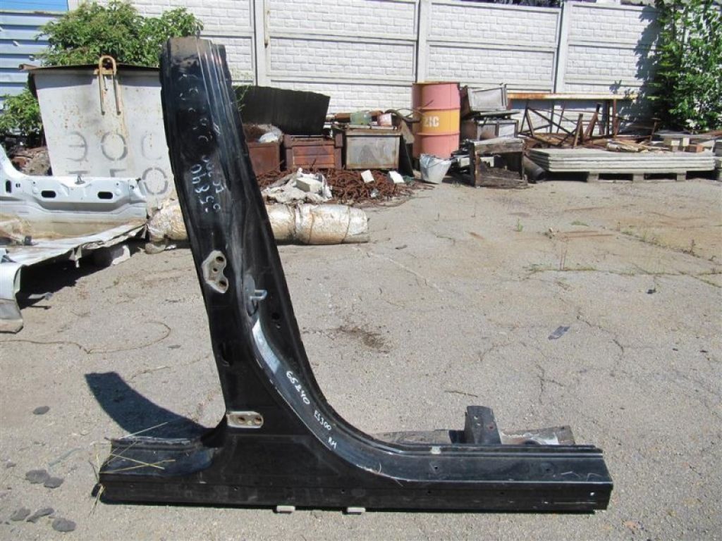 61311-33070 | Стойка кузова средняя прав. LEXUS ES350 06-12