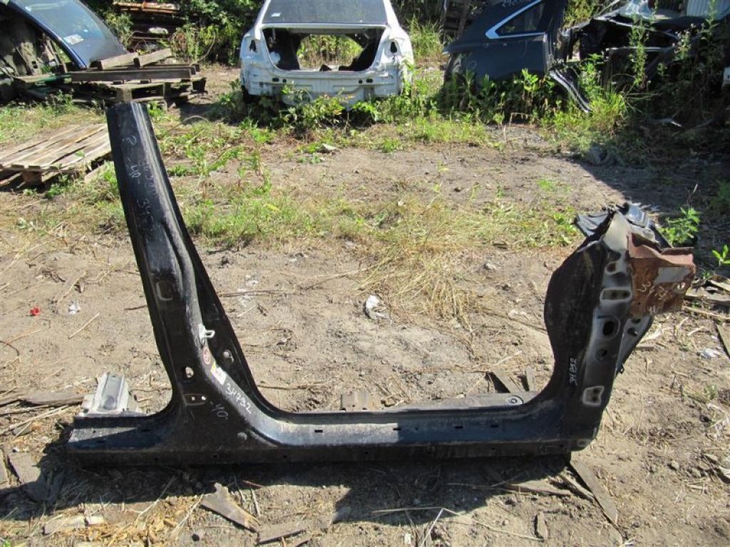 61311-33060 | Стойка кузова средняя прав. TOYOTA CAMRY 40 06-11