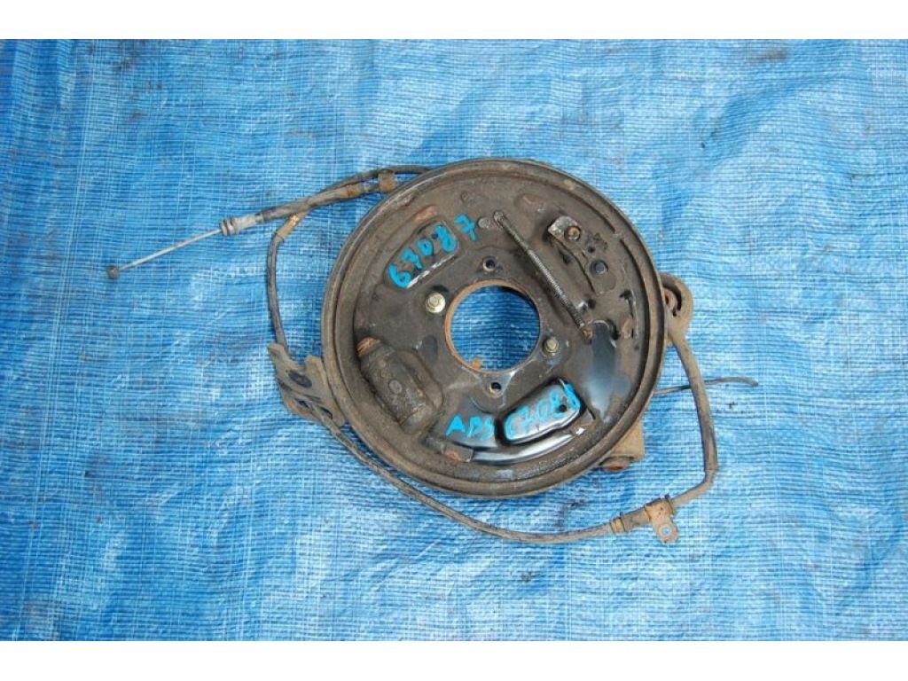 46110-65J00 | Цапфа задн. прав. SUZUKI GRAND VITARA 05-15