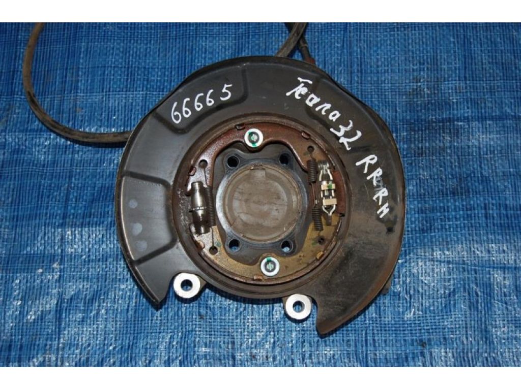 43018-JN00A | Цапфа задн. прав. NISSAN TEANA J32 08-14