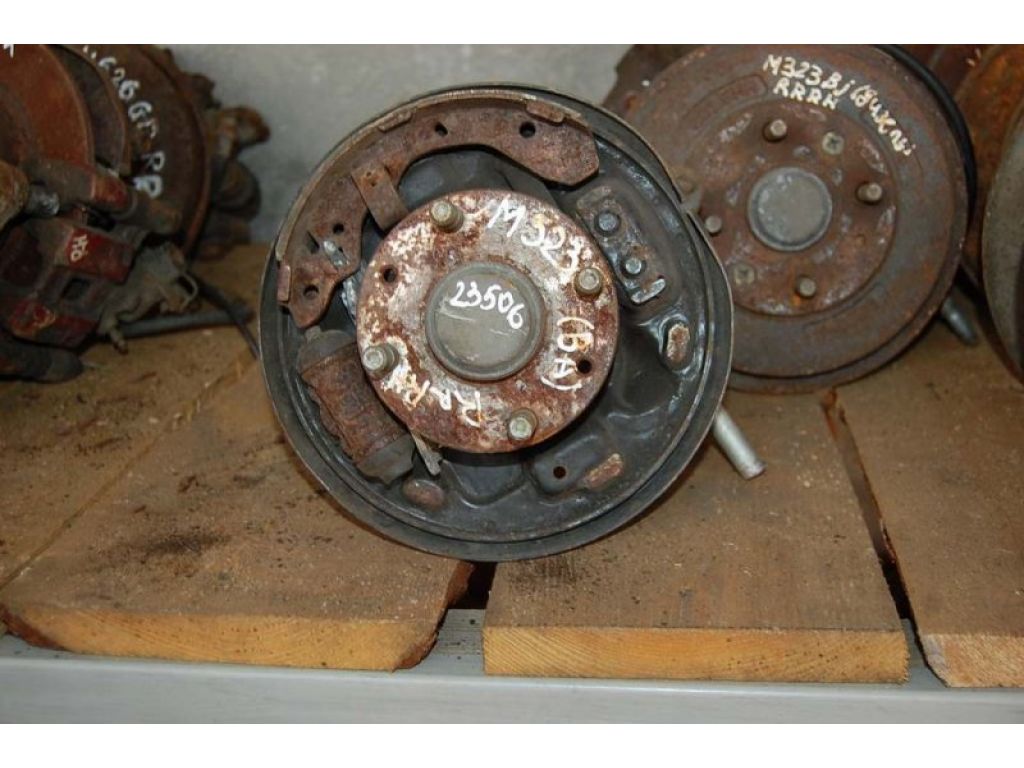 B455-26-15XA | Ступица задн. прав. MAZDA 323 BA 94-97