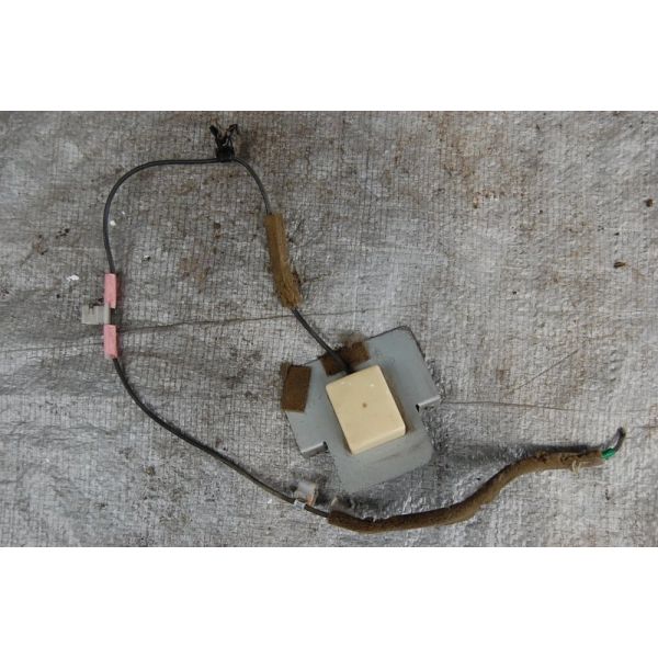 Антена LEXUS GX470 02-09 86860-60100 — 3