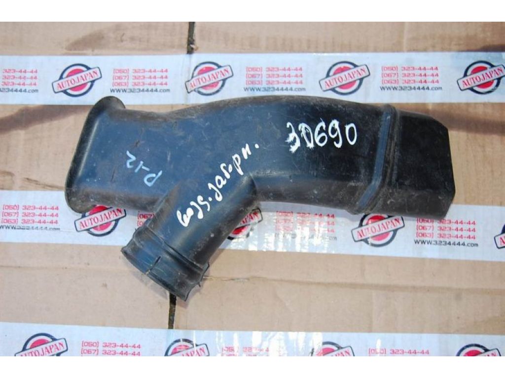 Воздухозаборник NISSAN PRIMERA P-12 01-07